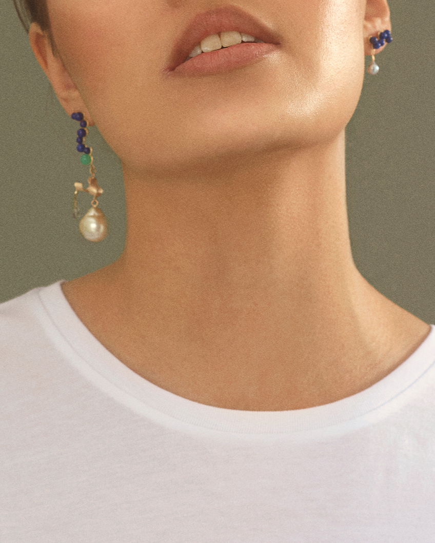Curves Lapis Dangler