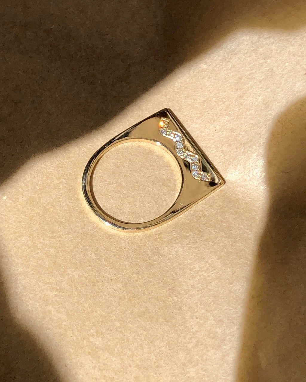 DIAMOND GOLD WAVE