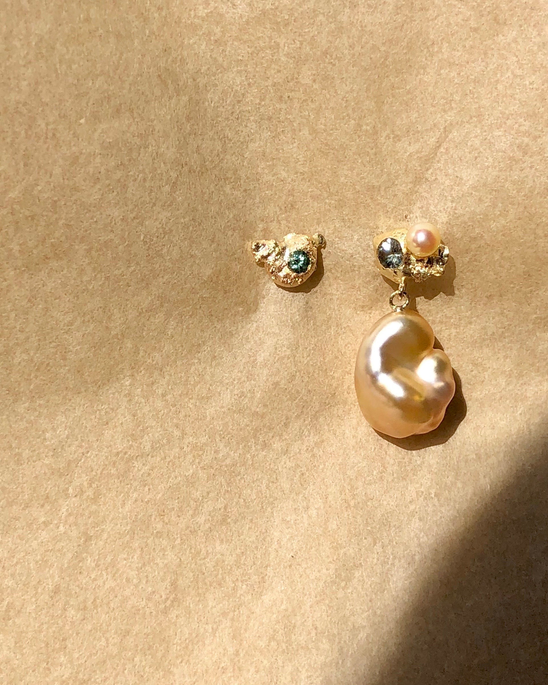 Sunmelted South Sea Keshi Pair